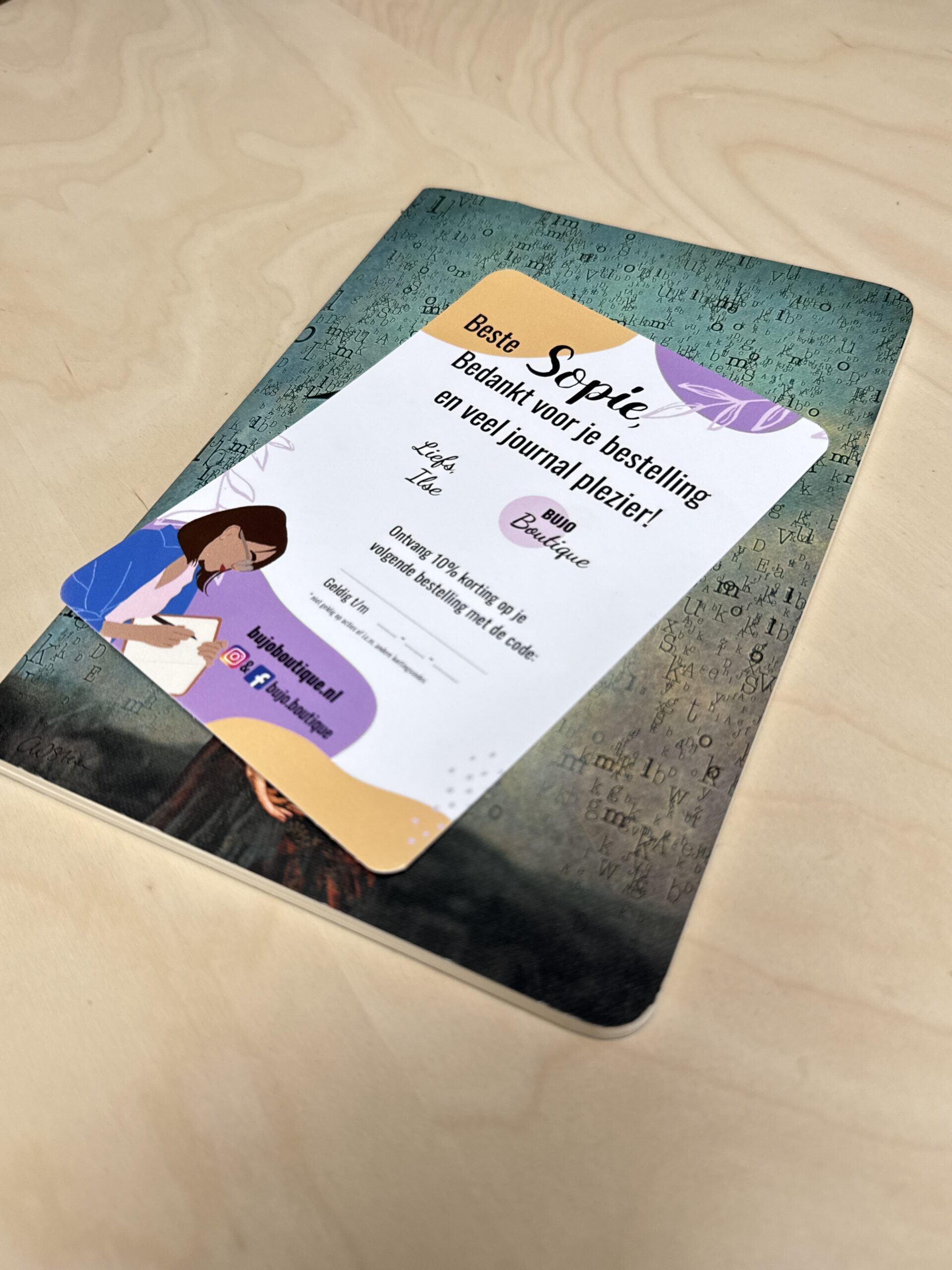 Unboxing fulfillment met een Core Connect bedanktkaartje in de verpakking